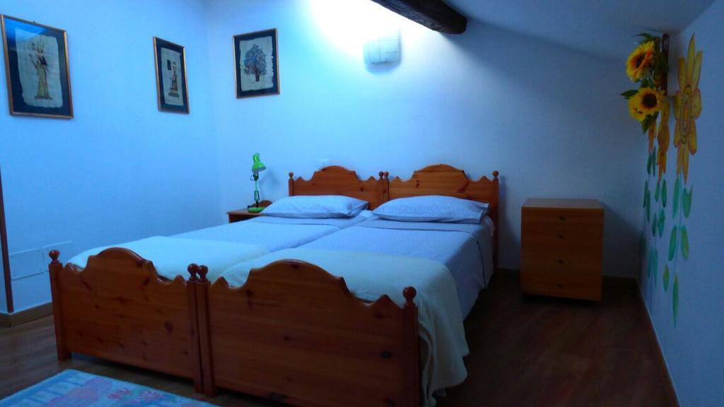 Casa Vacanze Sole Borghetto d'Arroscia Exterior foto