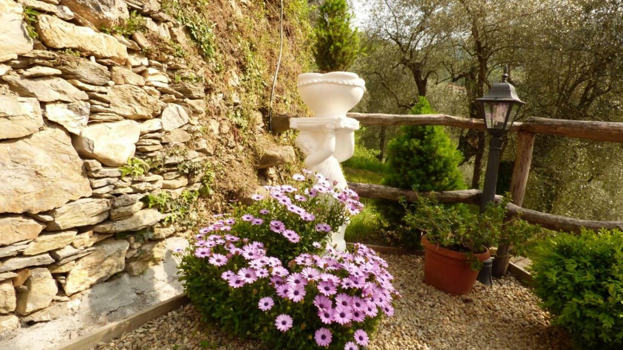 Casa Vacanze Sole Borghetto d'Arroscia Exterior foto